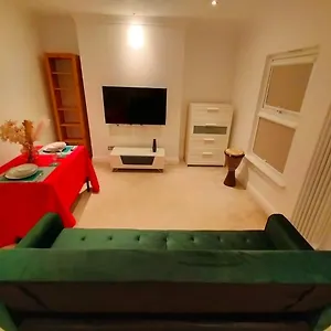 Apartamento Fully-equipped Flat In The Of, Londres