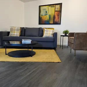 Apartamento Spacious 5 Min Walk To Leytonstone Underground Station And 5 Stops To Zone 1, Londres